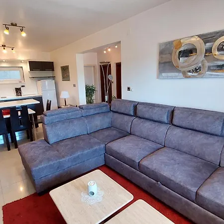 Apartment Svoboda