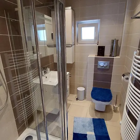 Svoboda Apartment